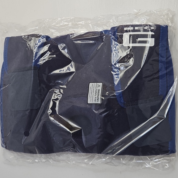 Neo G open knee  support (NEW) - Picture 3 of 3